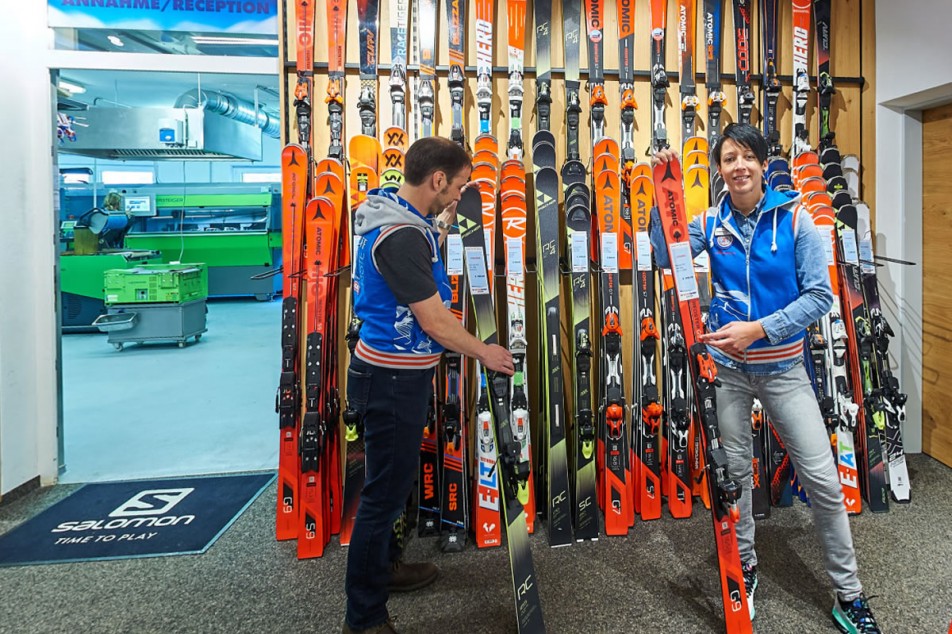 Shop und Service-Werkstatt in Flachau