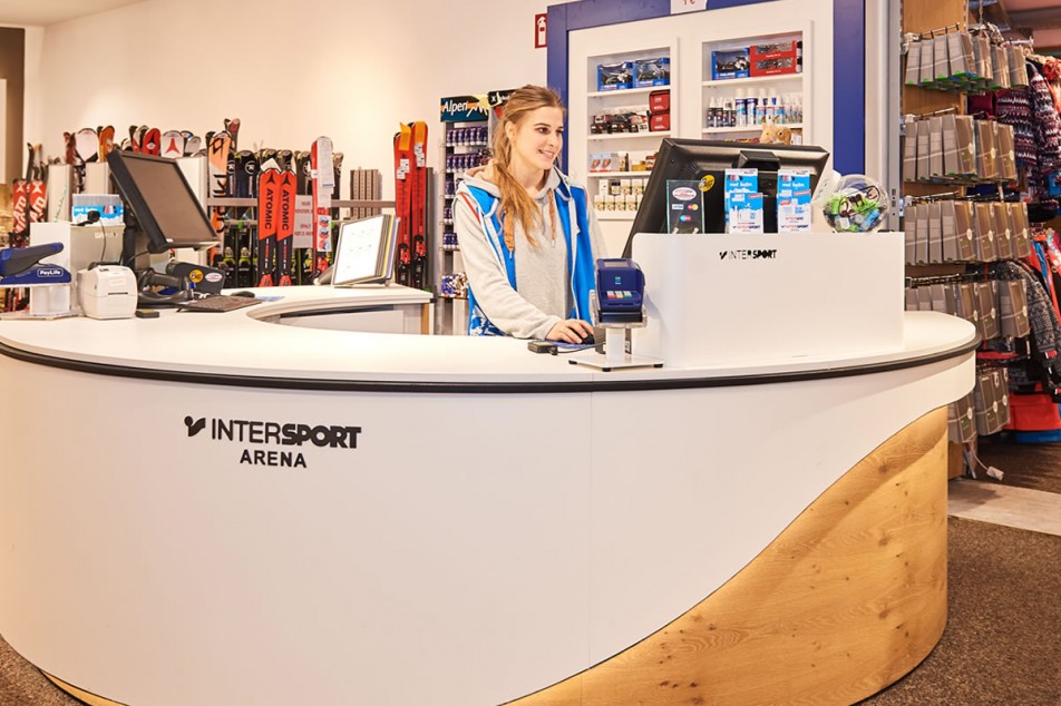 Skiverleih Intersport Arena beim Starjet 1 in Flachau
